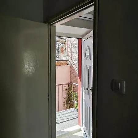 Apartman Lord شقة *